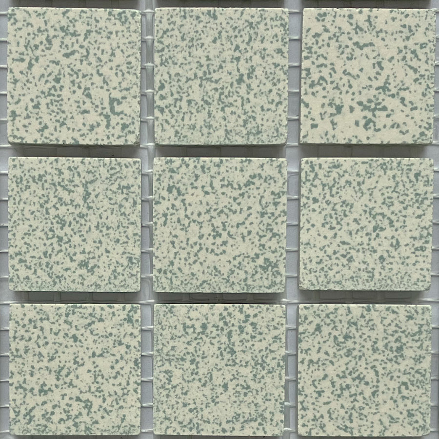 Winckelmans Vert 209 Mouchetés 20x20 mm – close-up of the green speckles and matt finish