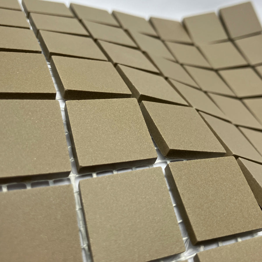 Winckelmans Taupe – tessere di mosaico opache da 20x20 mm su rete
