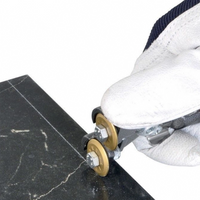In use: Montolit – Mosaic nippers