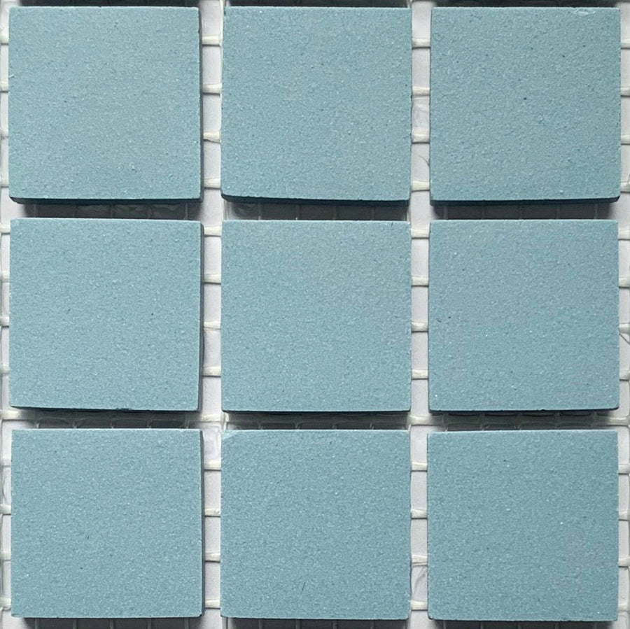 Winckelmans Bleu – tessere di mosaico opache da 20x20 mm su rete