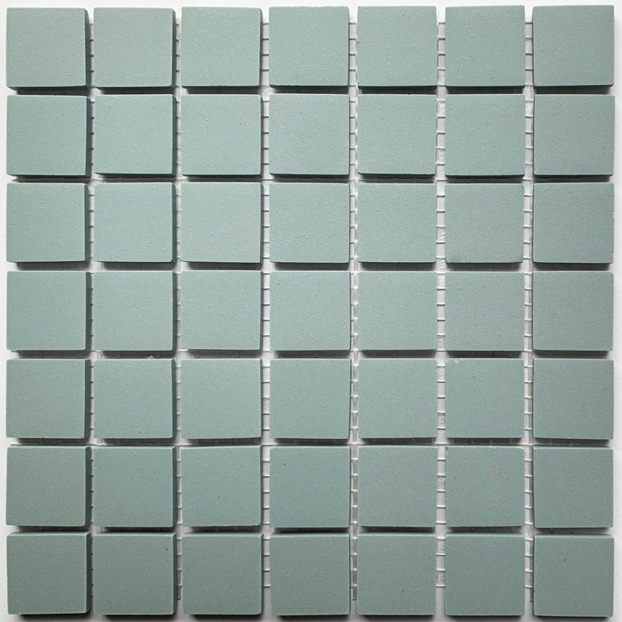 Winckelmans Bleu Pale – pastilhas de mosaico mates de 20x20 mm sobre rede